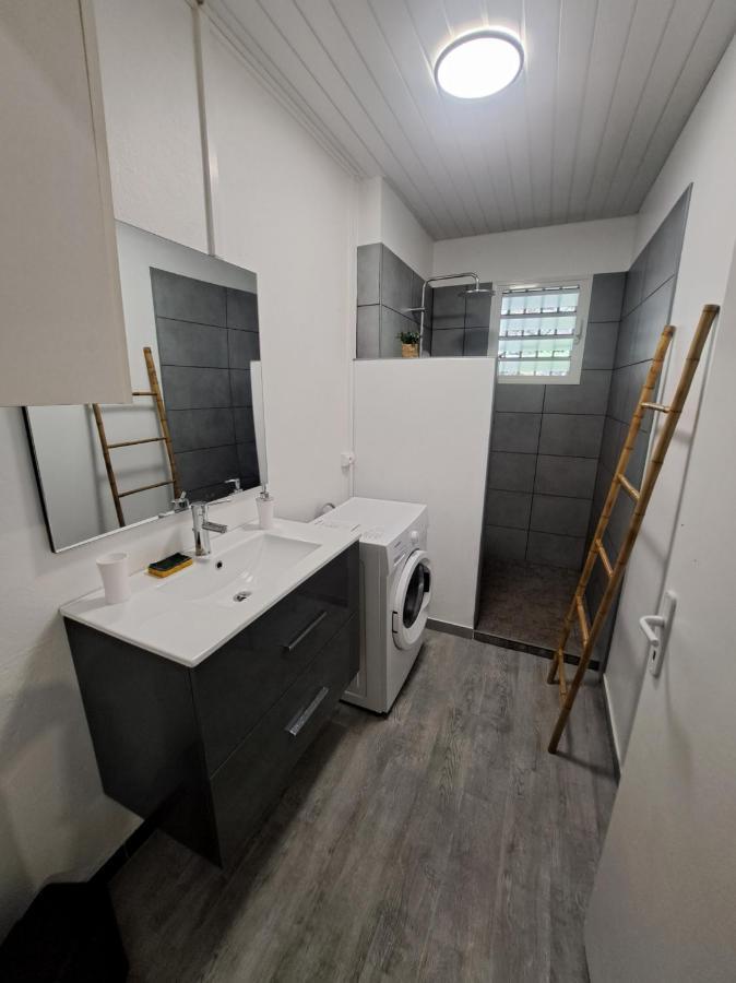 T1 Tout Confort Saint-Denis Luaran gambar