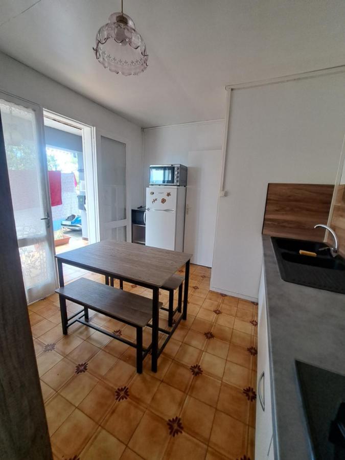 T1 Tout Confort Saint-Denis Luaran gambar